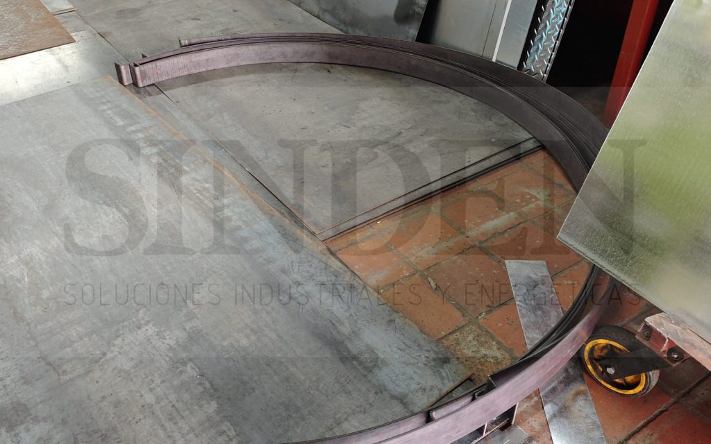Bandas para tanques en platina rolada con el radio del tanque, fabricadas por SINDEN en Bucaramanga