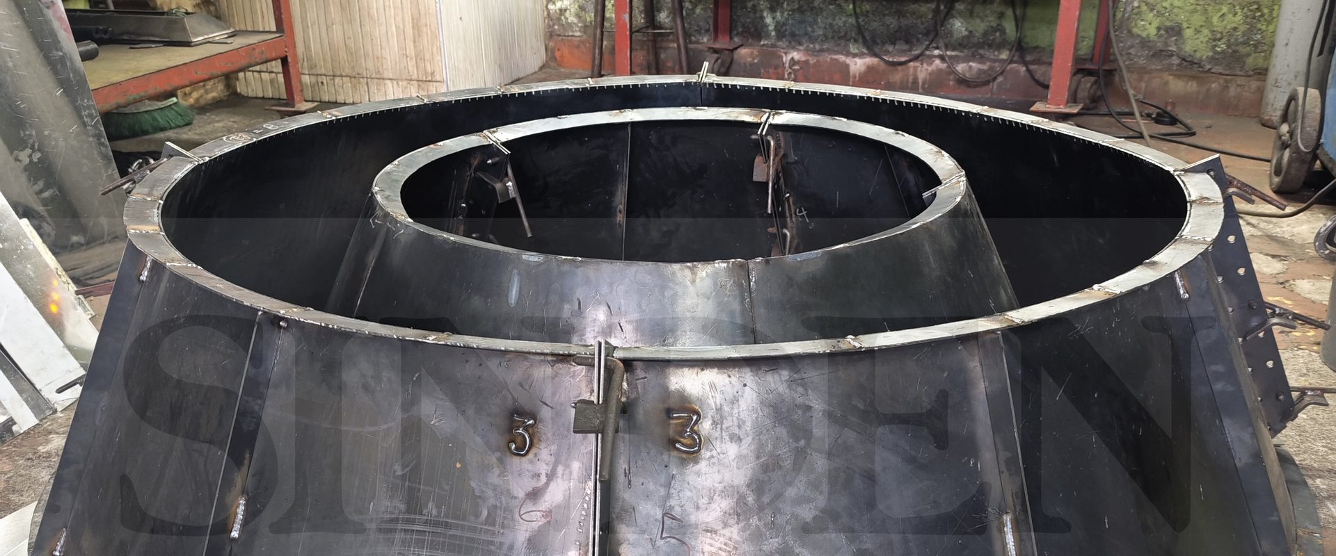 Formaleta metálica redonda fabricada en SINDEN